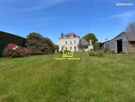 maison 7 pièces 174 m²