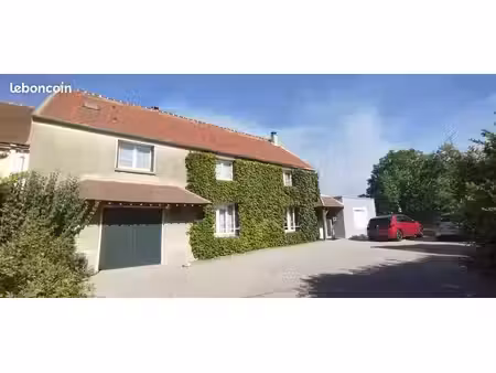 maison briarde 196 m² – 4 chambres – terrain 969 m²