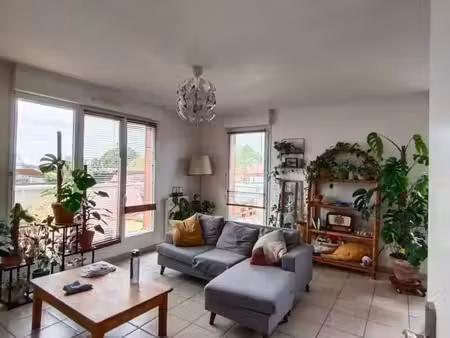 appartement f3 à saint rémy l'honoré (78) -15mn de versailles/st quentin en yvelines