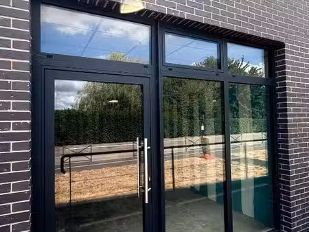 local commercial 40 m² bihorel