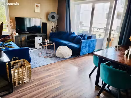 t3 meublé terrasse+parking 20mn de paris
