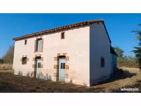 bergerie typique dans village pittoresque du bocage poitevin