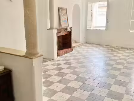 appartement 3 pièces 107 m²