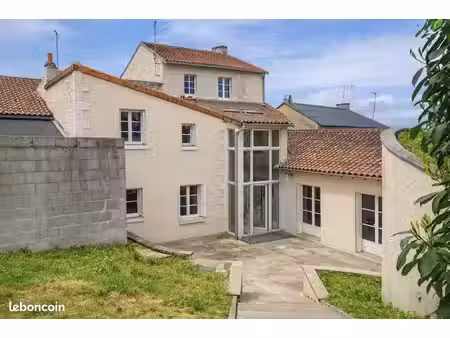 maison 5 pièces 187 m²