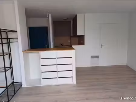 appartement t1 refait à neuf