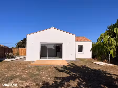 location maison neuve les sables