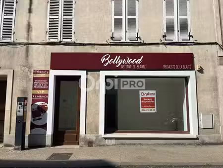 location commerce melun 77000 30m²