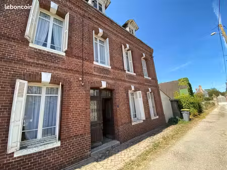 maison 5 pièces 136 m²