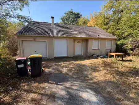maison de plain-pied à louer – cadre paisible et verdoyant à chuelles