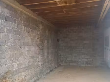 garage voiture camping car
