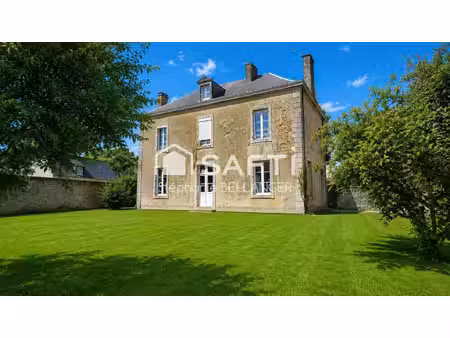ancien presbytère rénové de 212m2  6 chambres  1400m2 terrain clos