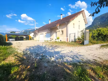 127 m² habitable  3 ch – terrain clos de 680 m²