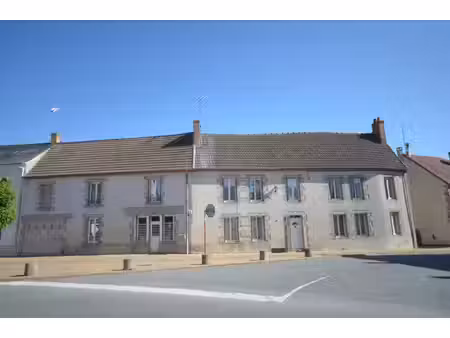 belle maison de bourg lumineuse avec 7 chambres