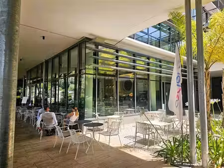 location commerce valbonne 522 m²