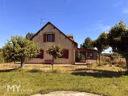 charmante maison familiale aux beaux volumes  dans un environnement privilégié entre calme