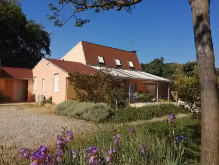 a vendre villa piscine sur terrain de 6000m2 limoux