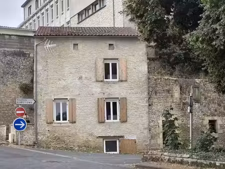 location maison 3 pièces 62 m² à valence-en-poitou (86700)  500 €
