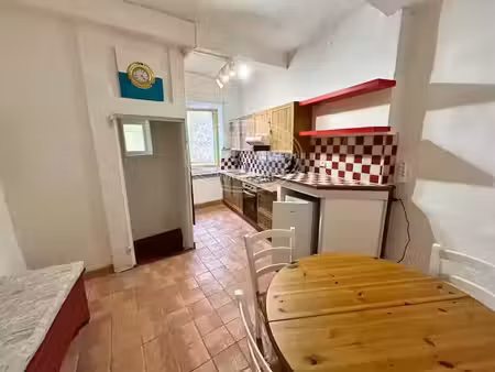 location meublée propriété 2 pièces 42 m² à thézan-des-corbières (11200)  450 €