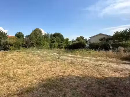 terrain constructible sur chatuzange le goubet