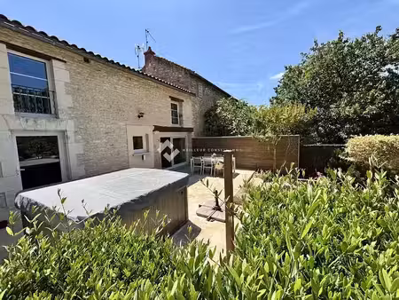 vente maison 5 pièces 140 m² à neuville-de-poitou (86170)  268 000 €