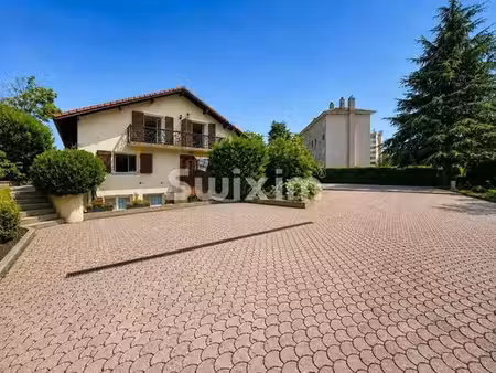 maison de luxe de 287 m2 en vente saint-genis-pouilly  auvergne-rhône-alpes