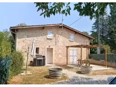 location maison 4 pièces 92 m² à targon (33760)