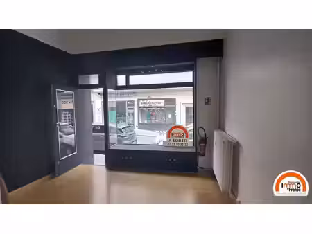 location local commercial