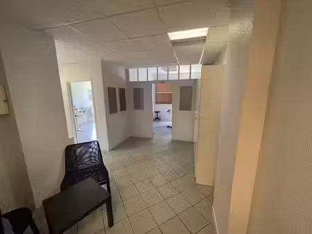 vente locaux professionnels 4 pièces 75.34 m² à nevers (58000)  97 000 €