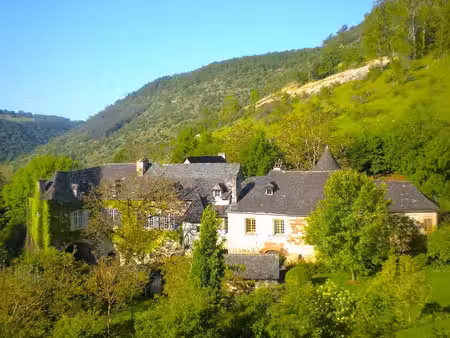 maison de vigneron de caractère d'environ 250m sur 2770 m² de terrain