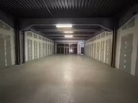location locaux professionnels 1 pièce 175 m² à baie mahault (97122)  3 150 €