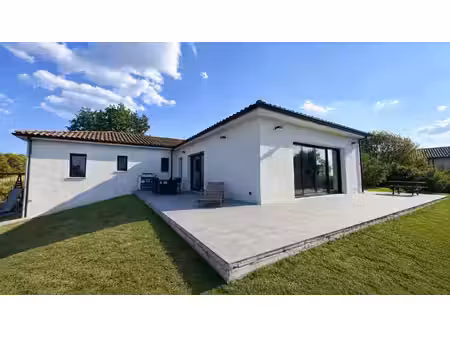 vente maison 6 pièces 159 m² saint-pierre-lafeuille (46090)