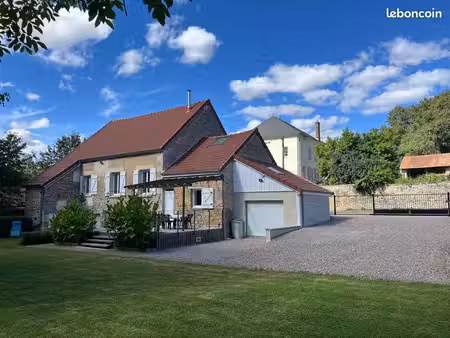 charmante maison à menestreau  au coeur de la nièvre