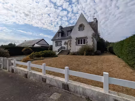 ploërdut néo bretonne de 123 m² environ 5 pièces avec vie de plain pied parcelle clôturée 