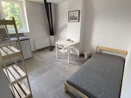 loue studio 16m2 lumineux et rénové