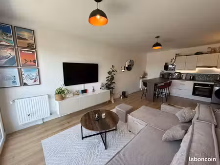 t3 meublé 57m² dernier étage  balcon et parking – dreux  proche gare
