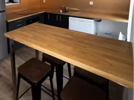 t2 de 33 m² rdc entièrement rénové avec cour privative