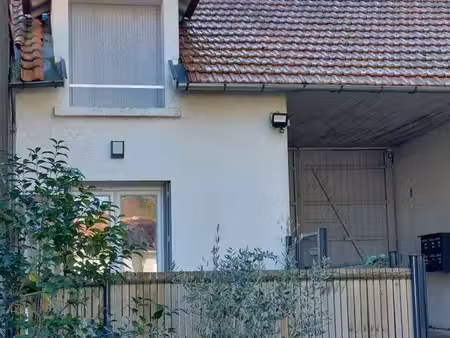 petite maison de ville avec jardinet