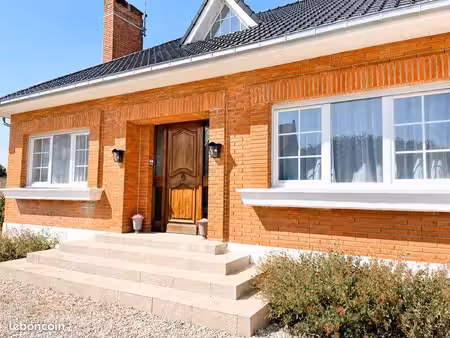maison individuelle 5 ch – semi plain-pied – 230 m² utiles – entièrement rénovée