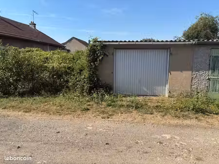 garage fermé 22m² – avenue de la république  audun-le-roman