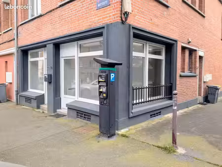 local commercial/bureau lille
