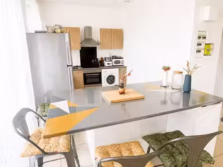 appartement 61 m² – 2 chambres – rdc avec terrasse et parking – aubencheul-au-bac