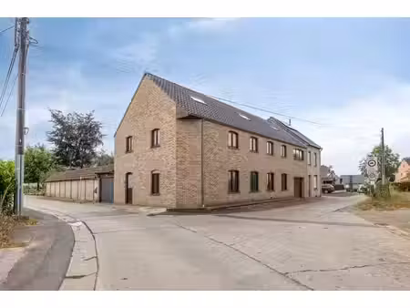 maison exceptionnellement spacieuse dans un cadre champêtre