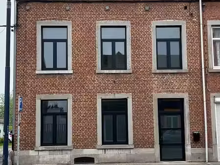 maison 3 chambres à louer à bouge