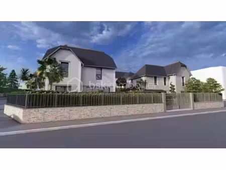 terrain de 1 086 m² à dinan