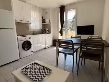 t2 32 m2 avec terrasse