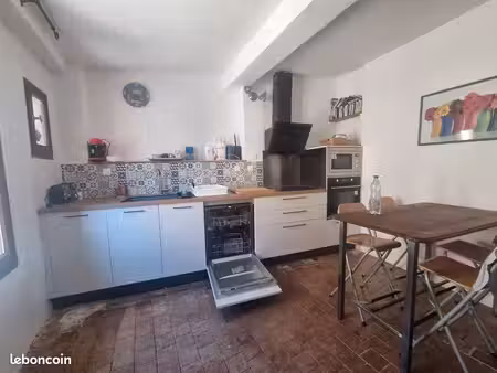 loue t3 85m²
