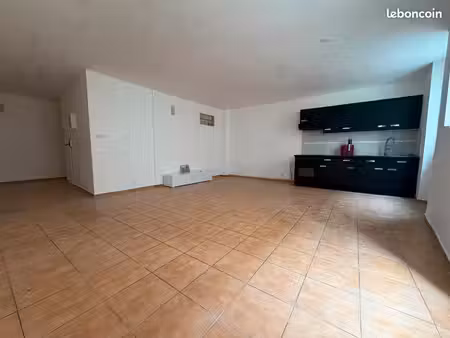 t3 de 69 m2 plein centre