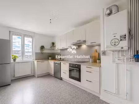 appartement 3 pièces de 74 89m2