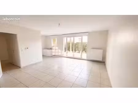 à vendre – t2 récent de 55 m² avec terrasse à lozanne