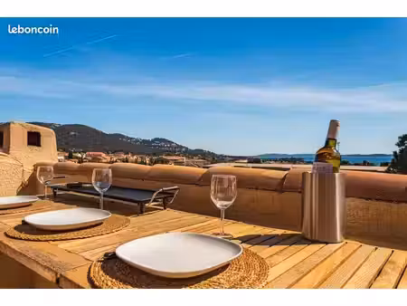 superbe appartement meublé 3/4 pièces  vue mer et îles  en bail mobilité de octobre 2026 à